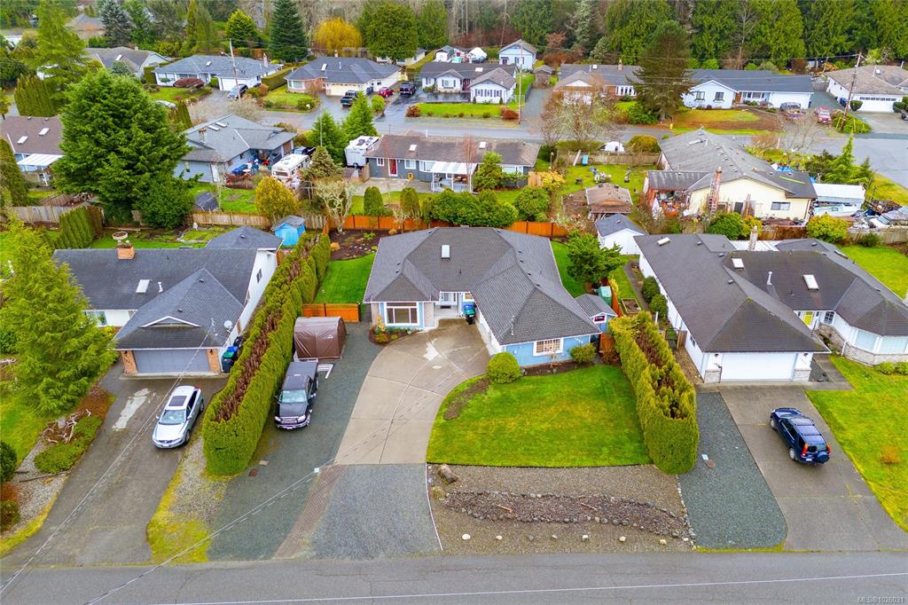 Third View of 1330 Gilley Cres, Parksville, BC, V9P 1W9