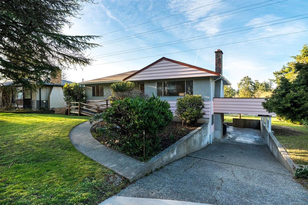 Third View of 646 Ridgebank Cres, Saanich, BC, V6X 1N6