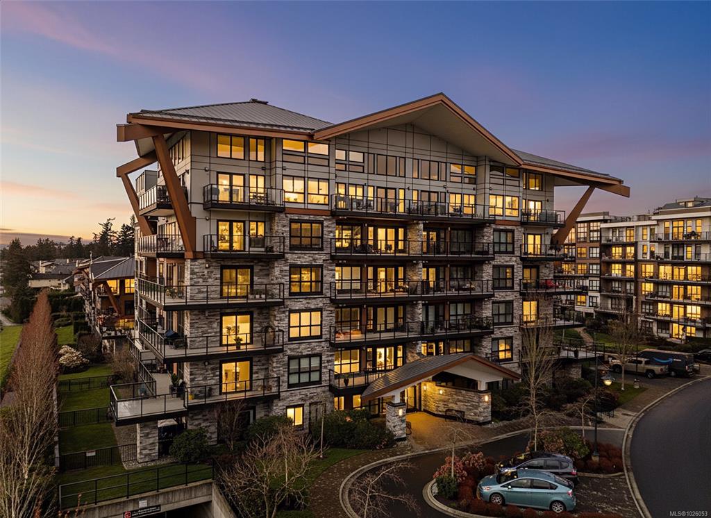 Second View of 747 Travino Lane, Travino, Saanich, BC, V8Z 0E4