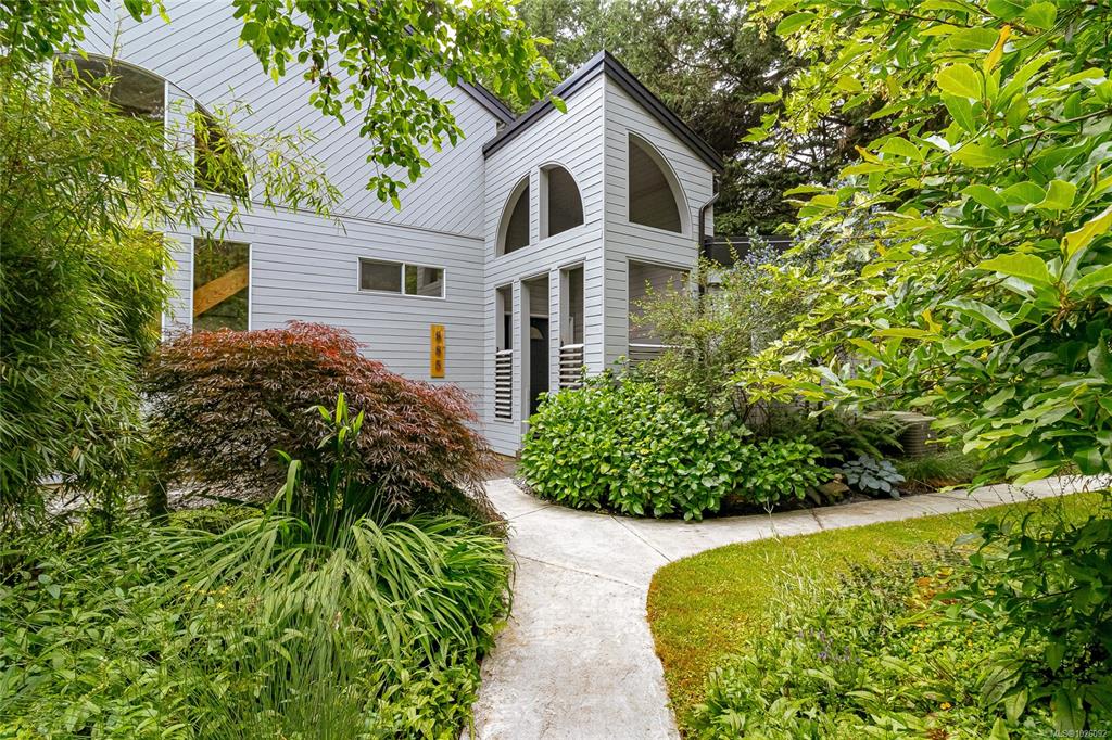 885 Falkirk Ave, 1026092, BC,