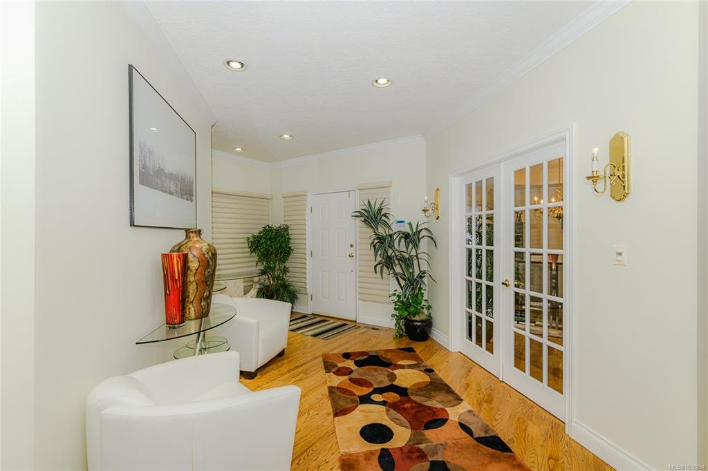 Fifth View of 1934 San Juan Ave, Saanich, BC, V8N 2J4