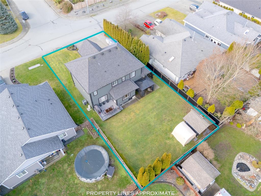 Third View of 5497 Woodland Cres W, Port Alberni, BC, V9Y 8E6