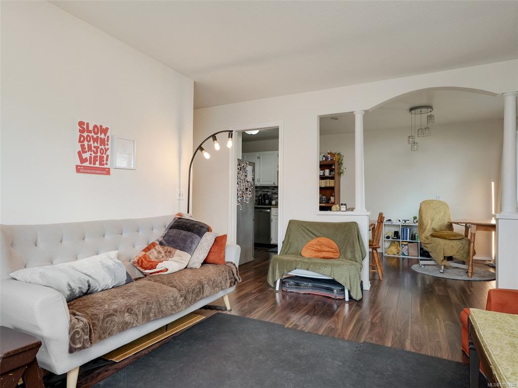 Fourth View of 1215 Bay St, Cedar Bay, Victoria, BC, V8T 1S7