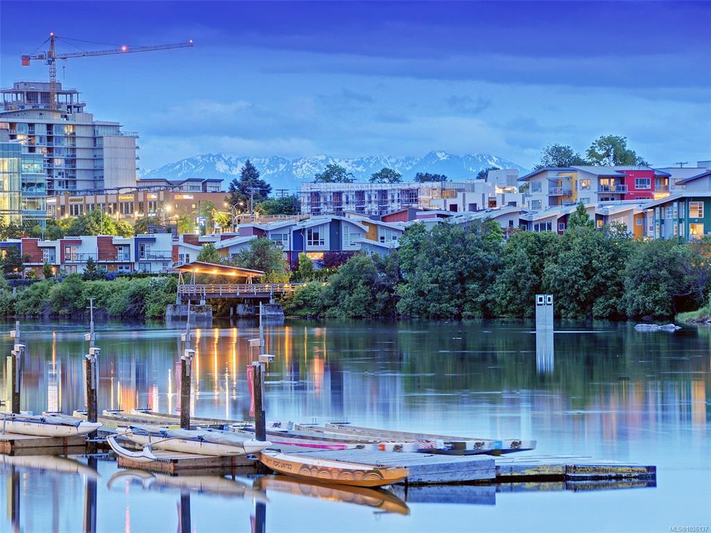 Fifth View of 797 Tyee Rd, Victoria, BC, V9A 7R4