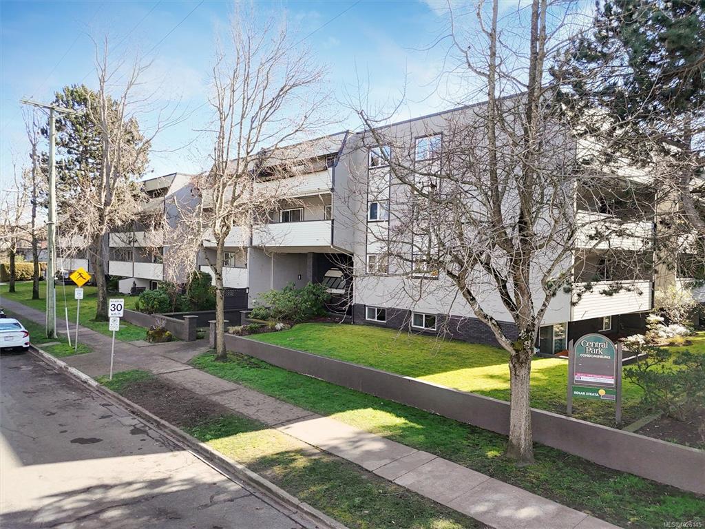 Second View of 909 Pembroke St, Victoria, BC, V8T 4Z5