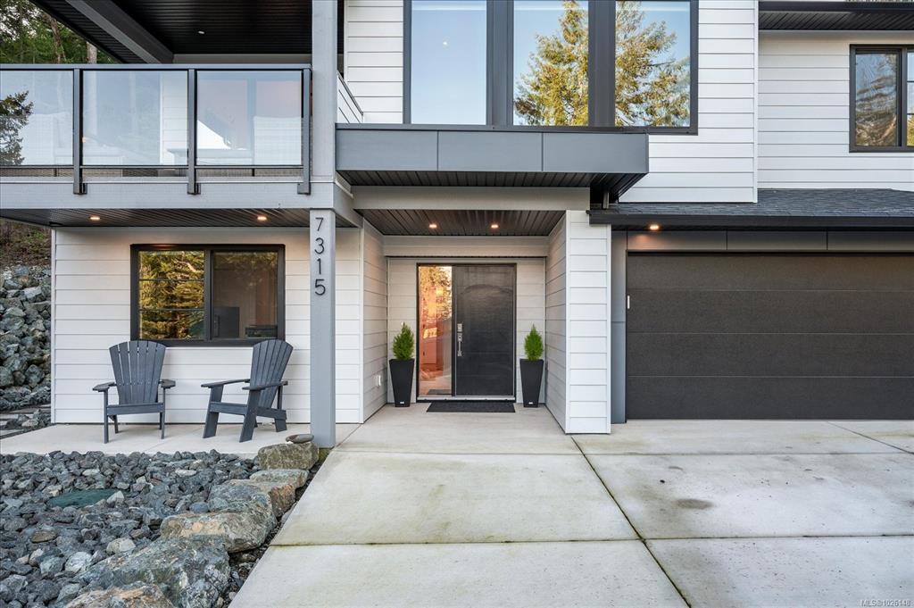 Third View of 7315 Aulds Rd, Lantzville, BC, V0R 2H0