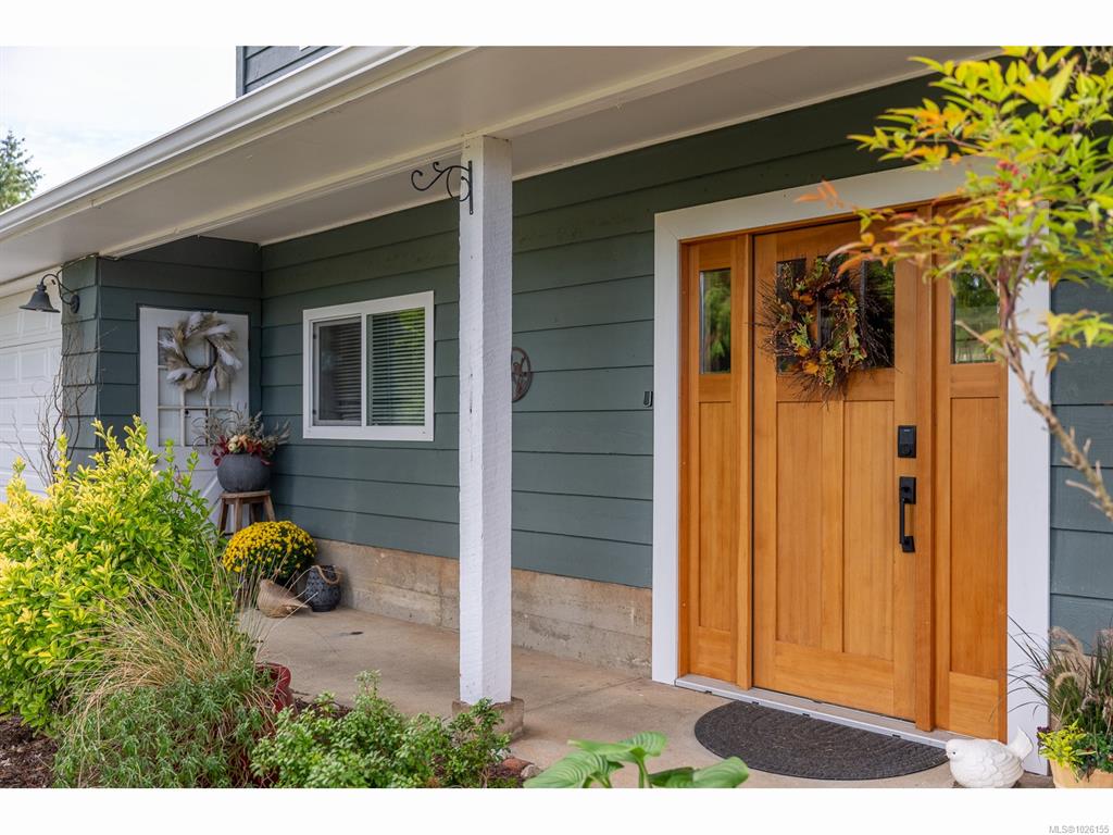 Second View of 7485 Fernmar Rd, Lantzville, BC, V0R 2H0