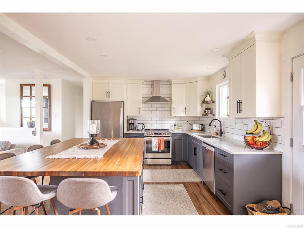 Fourth View of 7485 Fernmar Rd, Lantzville, BC, V0R 2H0