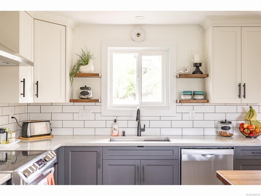 Fifth View of 7485 Fernmar Rd, Lantzville, BC, V0R 2H0