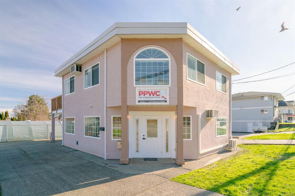 MLS® listing #30626492 for sale located at 1616 Chaplin St