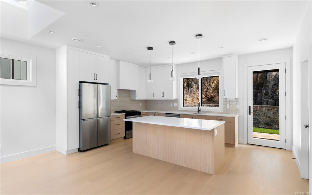 Fifth View of 3425 Horizon Terr, Langford, BC, V9C 4L5