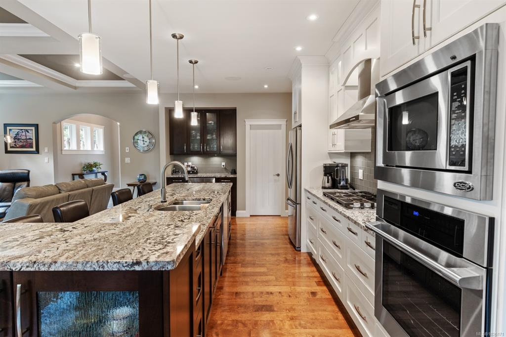 Fourth View of 2309 Suffolk Cres, Courtenay, BC, V9N 3Z4