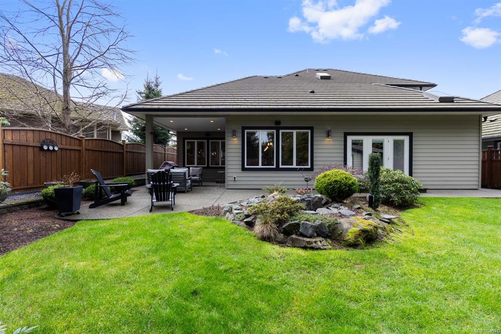 Fifth View of 2309 Suffolk Cres, Courtenay, BC, V9N 3Z4