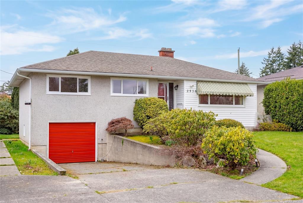 Second View of 2930 Oriole St, Saanich, BC, V8R 2W8