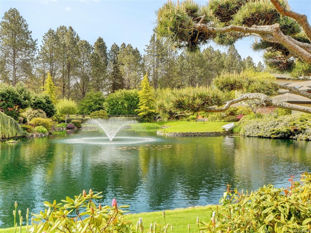 Fourth View of 2345 Cedar Hill Cross Rd, Upland Estates, Oak Bay, BC, V8P 5M8