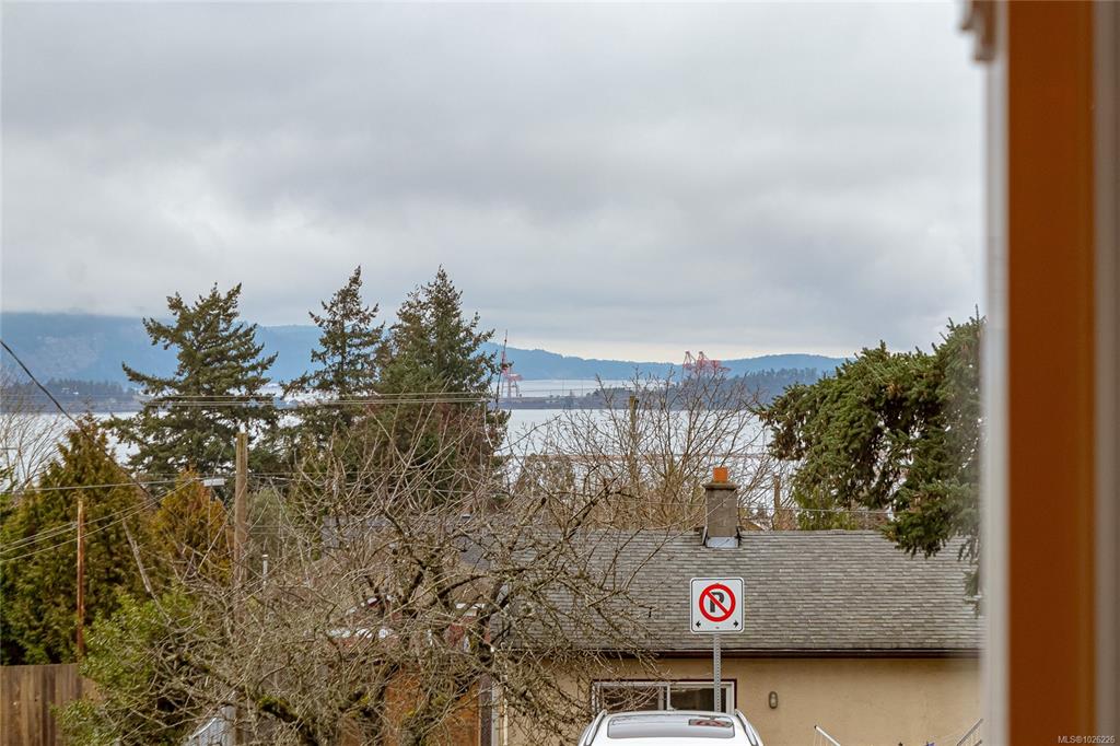 Third View of 16 View St, Nanaimo, BC, V9R 4N4