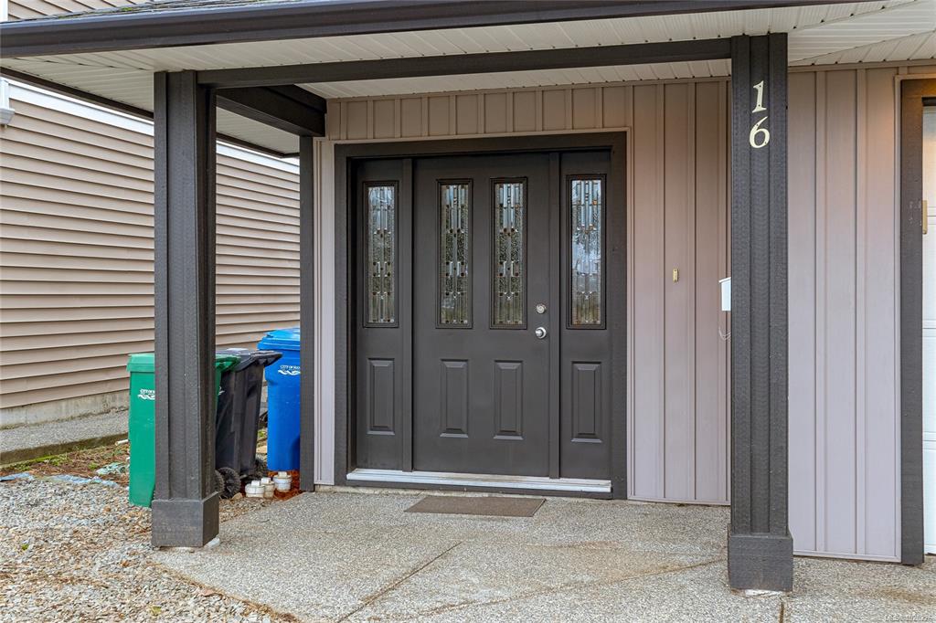 Fourth View of 16 View St, Nanaimo, BC, V9R 4N4