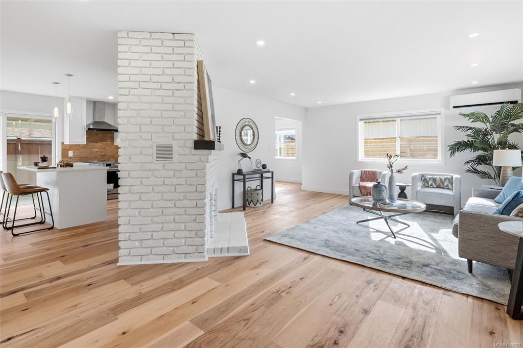 Fifth View of 2558 Ferguson Rd, Lochside Estates, Central Saanich, BC, V8M 1V7