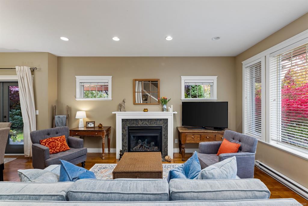 Fourth View of 2324 Malaview Ave, Sidney, BC, V8L 2E8