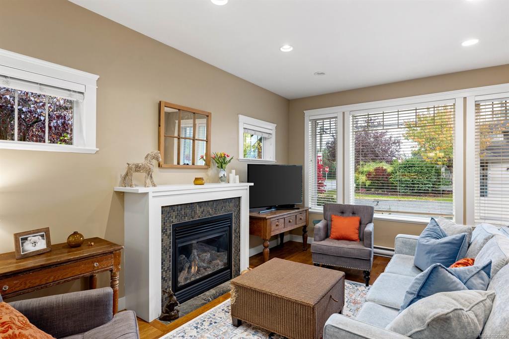 Fifth View of 2324 Malaview Ave, Sidney, BC, V8L 2E8