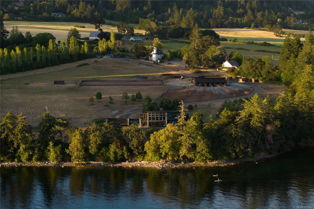 Third View of 7756 West Saanich Rd, Central Saanich, BC, V8M 1R8