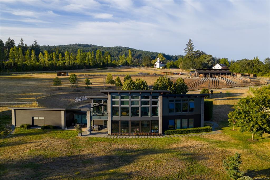 Fourth View of 7756 West Saanich Rd, Central Saanich, BC, V8M 1R8