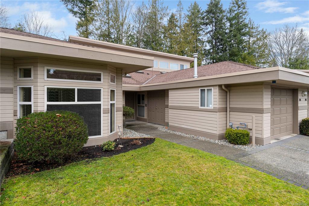 896 Lakes Blvd, 1026242, BC,