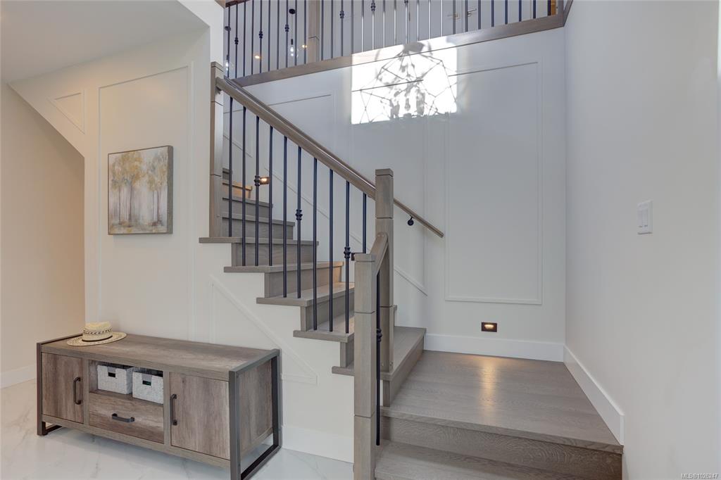 Fourth View of 1218 Viewtop Rd, Duncan, BC, V9L 0H7