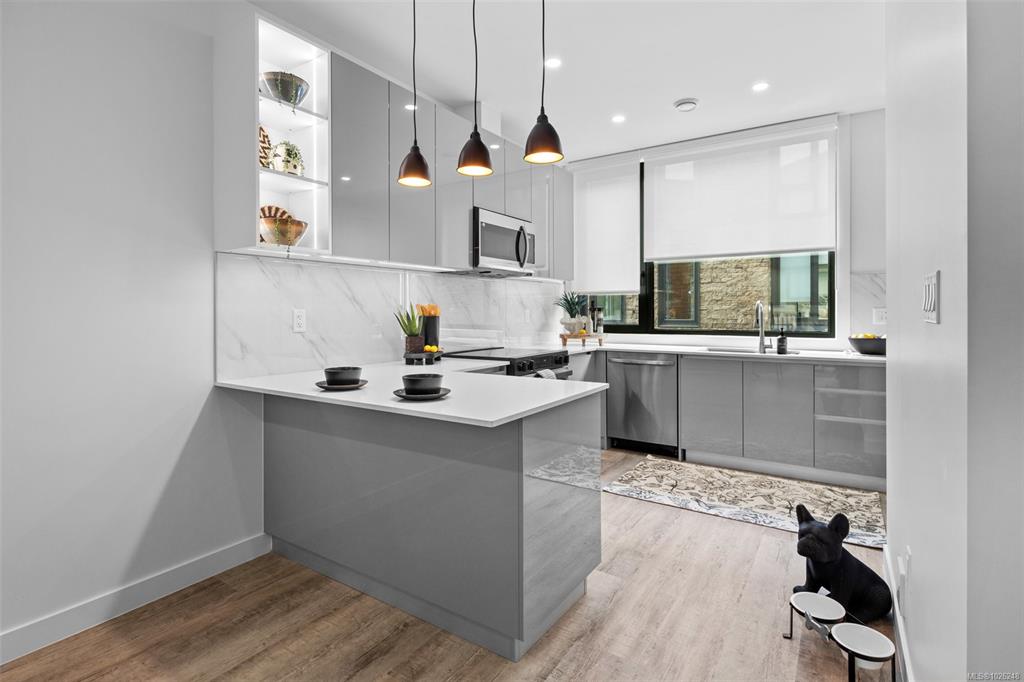 Fifth View of 916 Orono Ave, Langford, BC, V9B 2T9