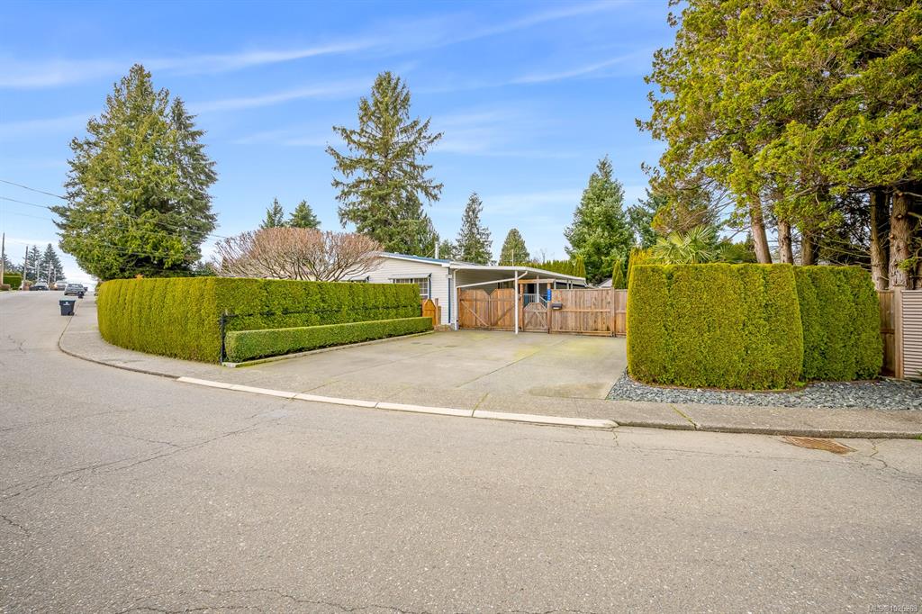 Fourth View of 2184 6th St E, Courtenay, BC, V9N 7L8