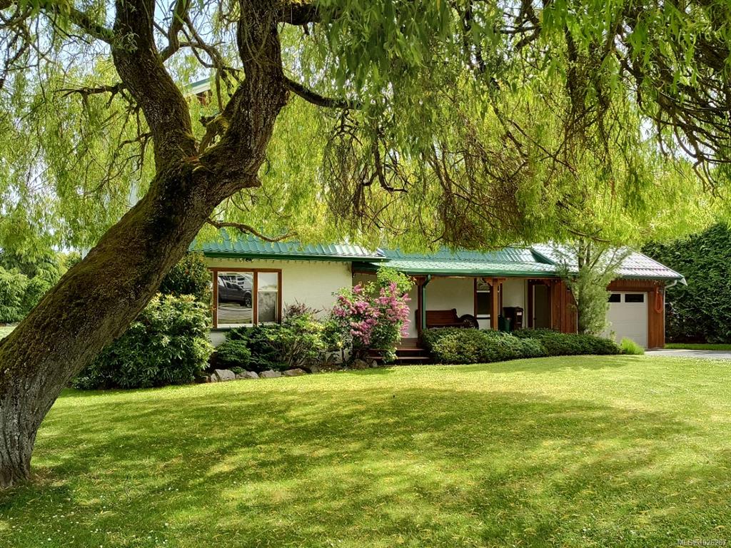 Second View of 9159 East Saanich Rd, North Saanich, BC, V8L 0H6