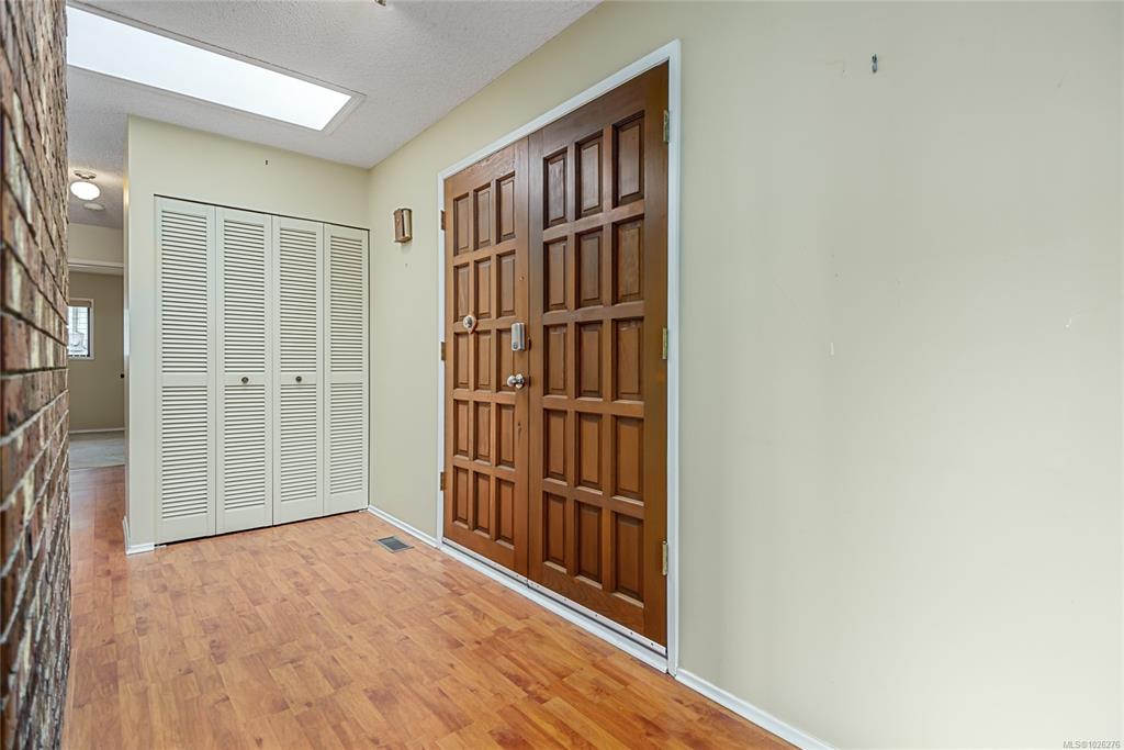 Fourth View of 1045 Williams Rd, Courtenay, BC, V9N 7A4