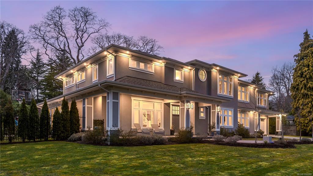 Fifth View of 3350 Weald Rd, Oak Bay, BC, V8R 6E3