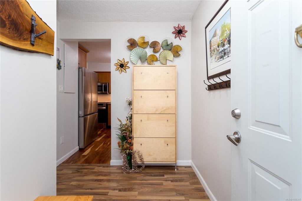 Fifth View of 333 Robert St, Victoria, BC, V9A 3L3