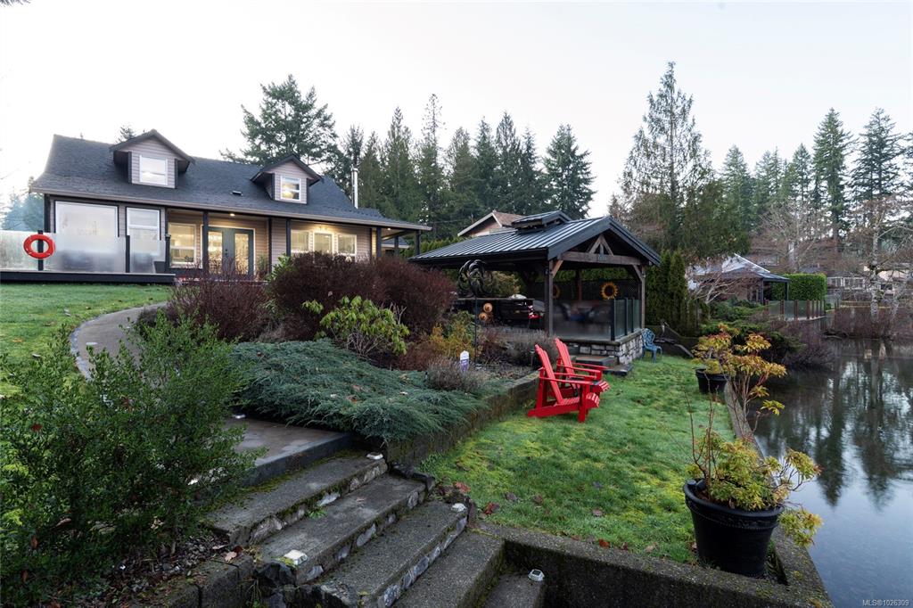 Fifth View of 7247 Walton Rd, Honeymoon Bay, BC, V0R 1Y0