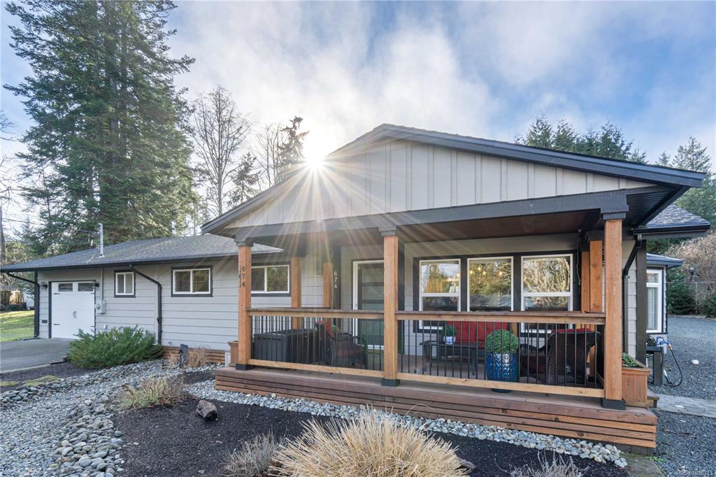 Second View of 674 Hawthorne Rise, Parksville, BC, V9P 2A1
