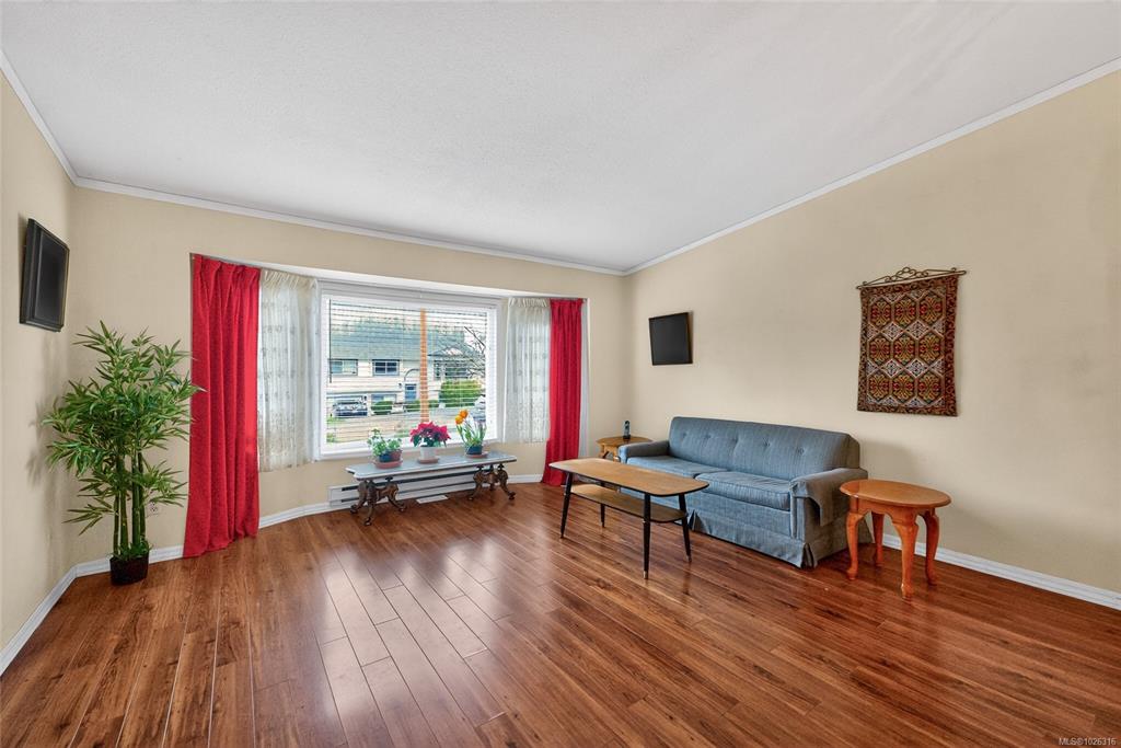 Third View of 2462 Nadely Cres, Nanaimo, BC, V9T 5T1