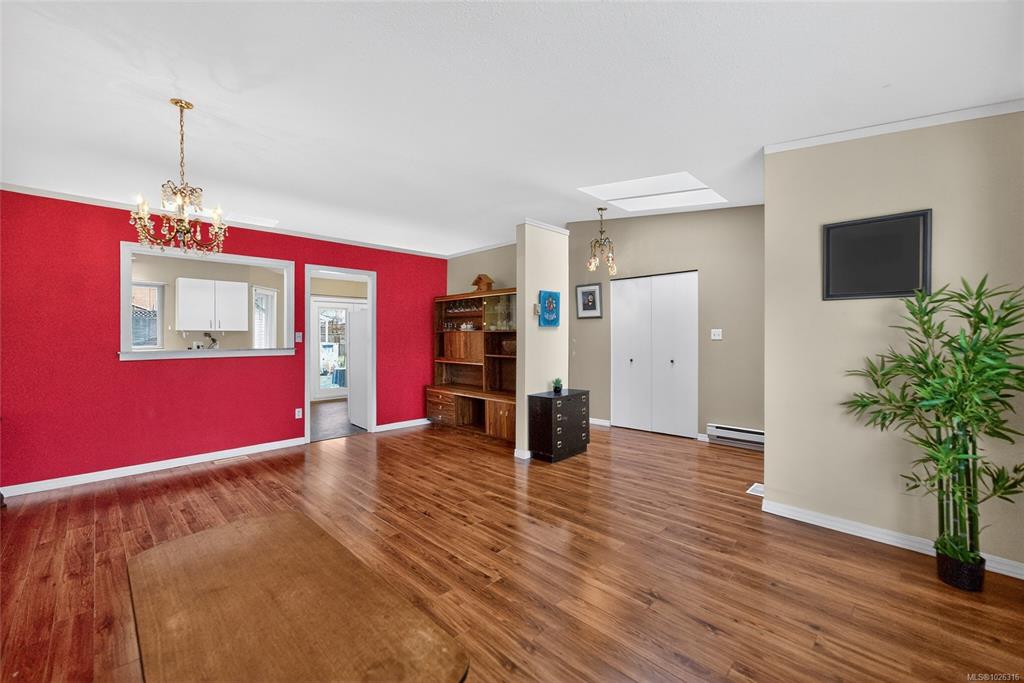 Fourth View of 2462 Nadely Cres, Nanaimo, BC, V9T 5T1