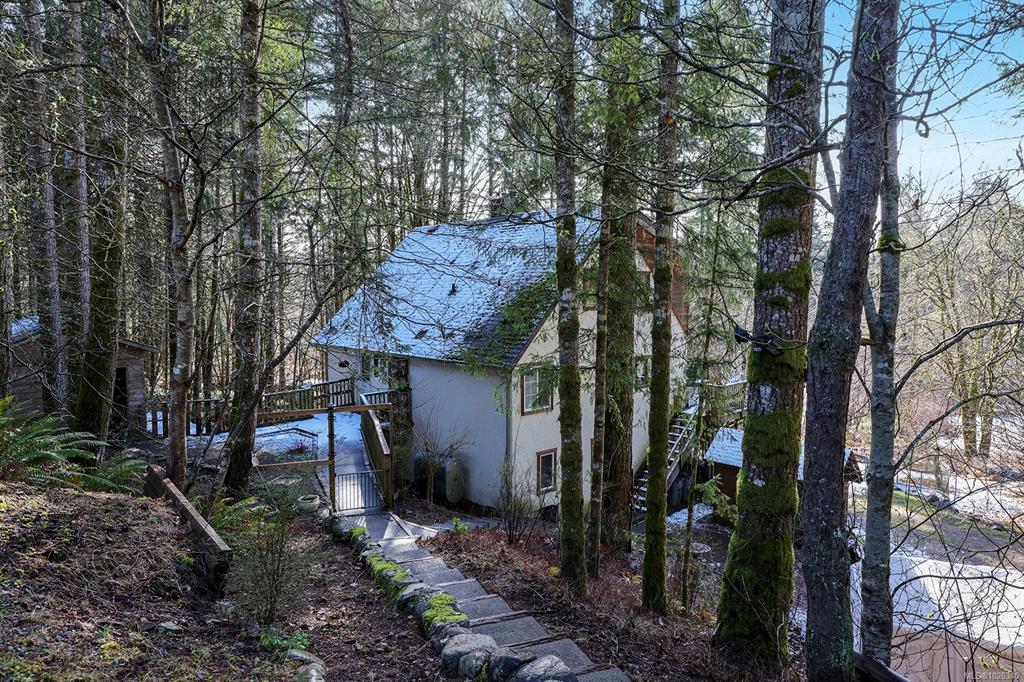 Third View of 4026 Macaulay Rd, Black Creek, BC, V9J 1C8