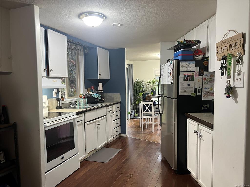 Fifth View of 997 Cedar Rd, Nanaimo, BC, V9X 1K9