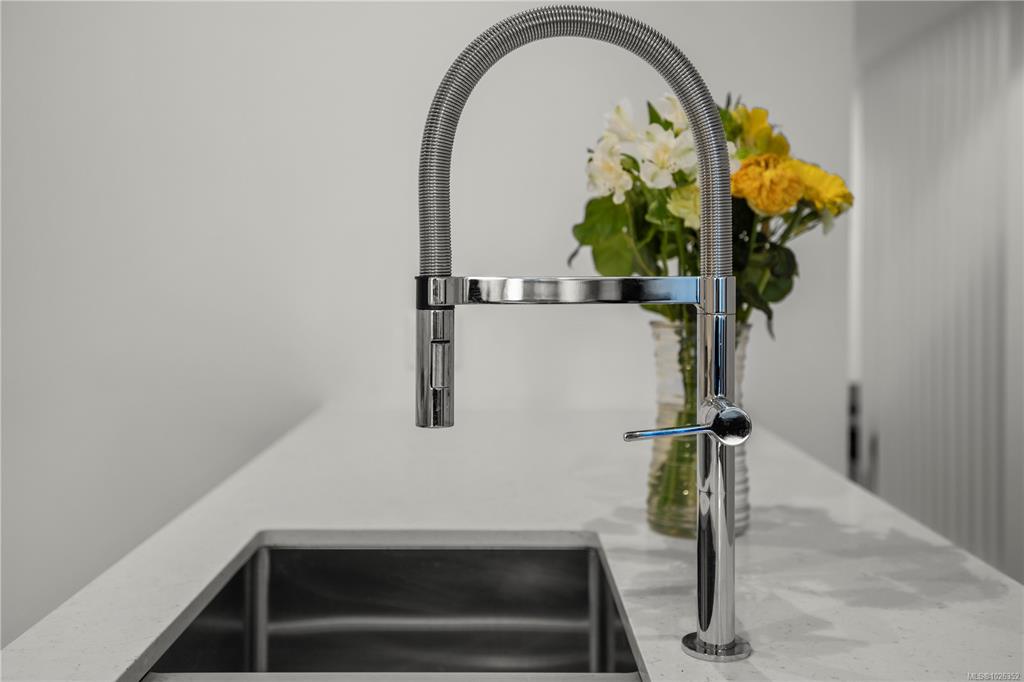 Fourth View of 430 Parry St, Rotunda, Victoria, BC, V8V 2H7