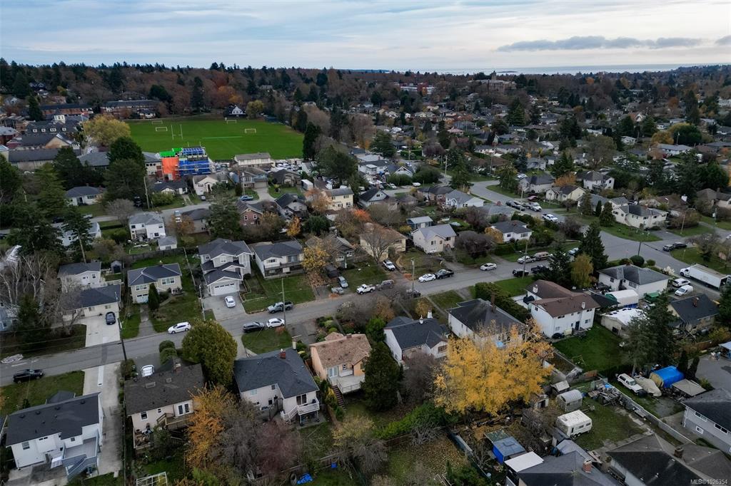 Third View of 3312 Kingsley St, Saanich, BC, V8P 4J9