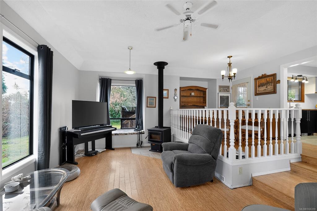 Third View of 10875 Grandview Rd, Saltair, BC, V0R 2E0