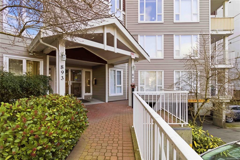 893 Hockley Ave, 1026363, BC,