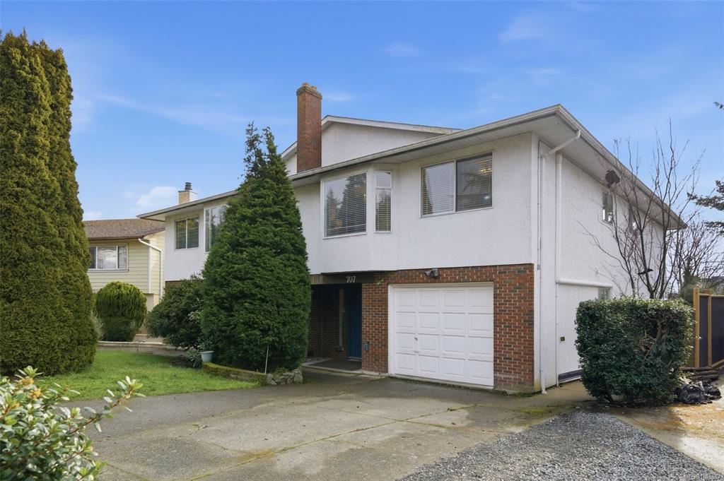 Third View of 707 Stancombe Pl, Esquimalt, BC, V9A 7E6