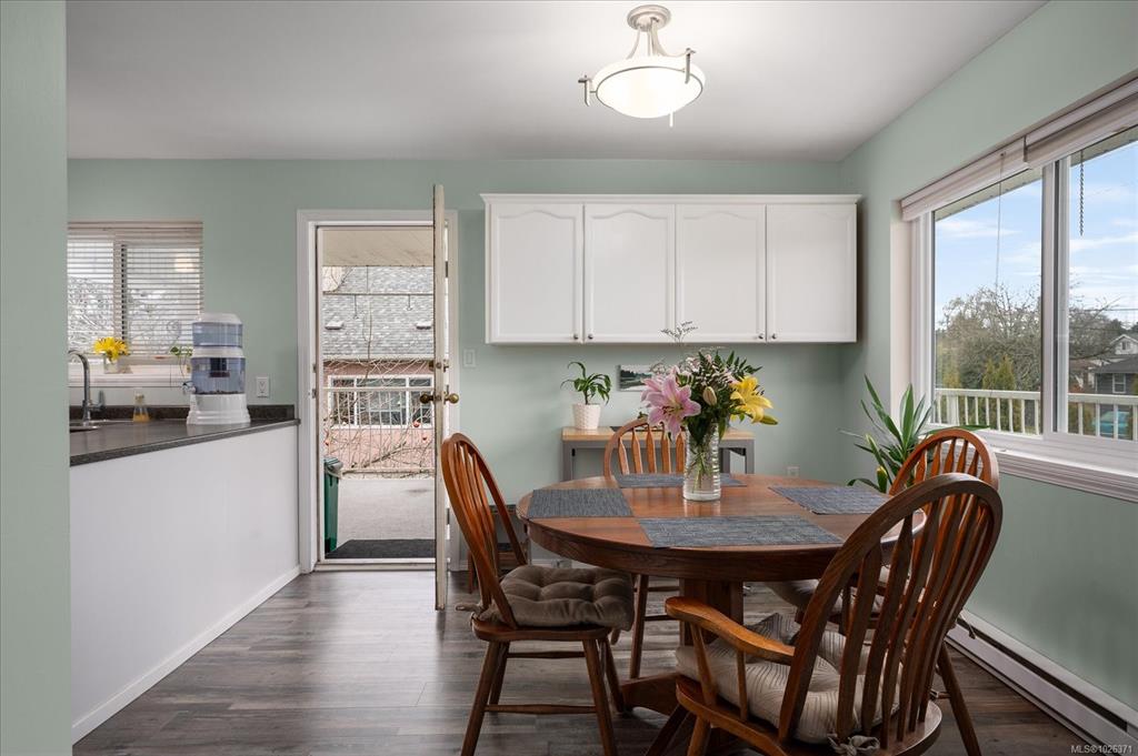 Third View of 409 Howard Ave, Nanaimo, BC, V9R 3S2