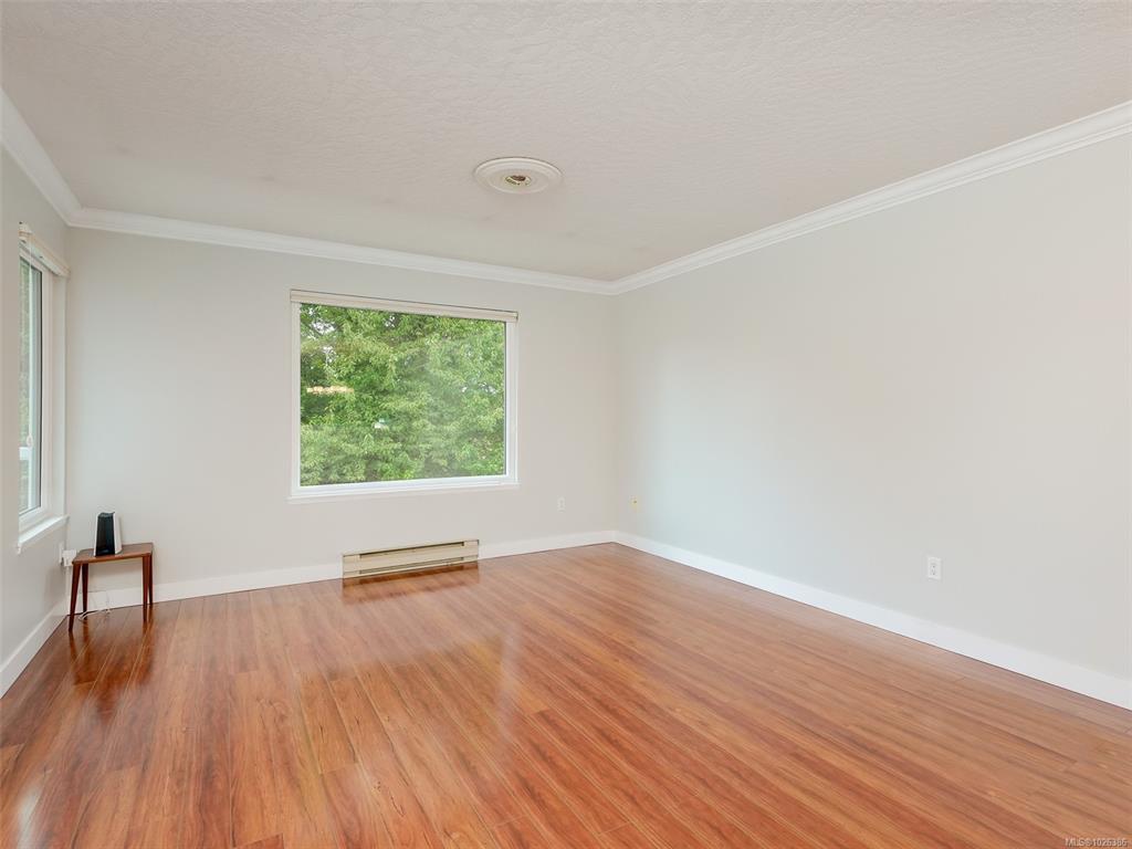 Fifth View of 4125 Interurban Rd, Oak Glen Estates, Saanich, BC, V8Z 4W8