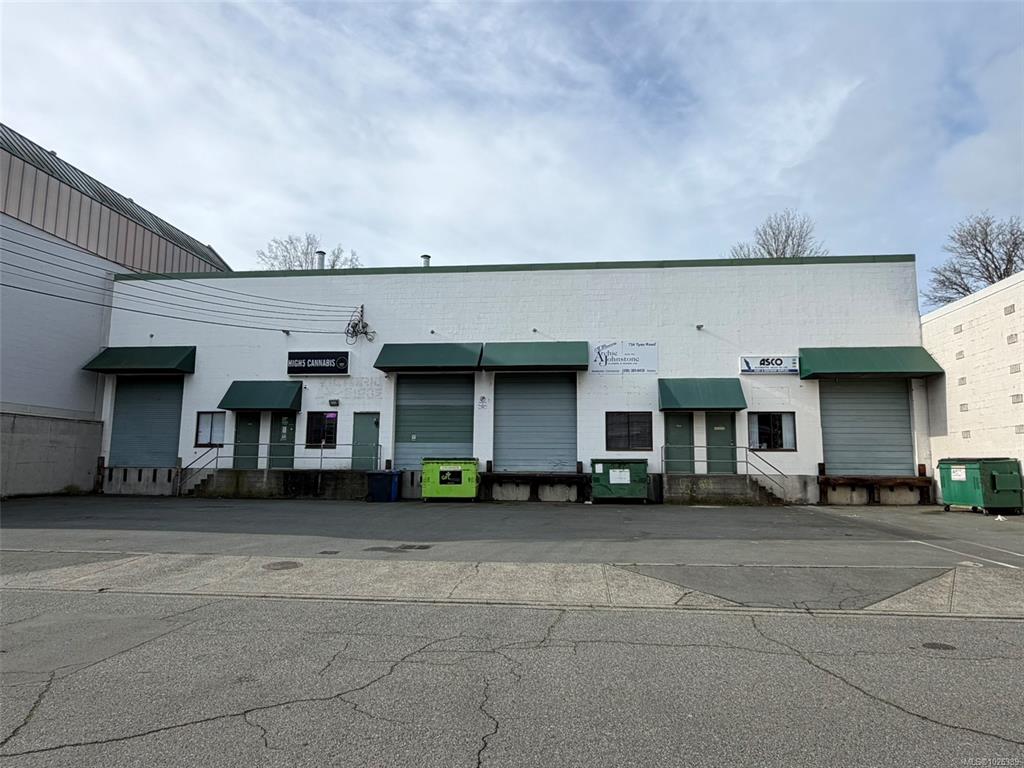 MLS® listing #30641087 for sale located at 734 Tyee Rd