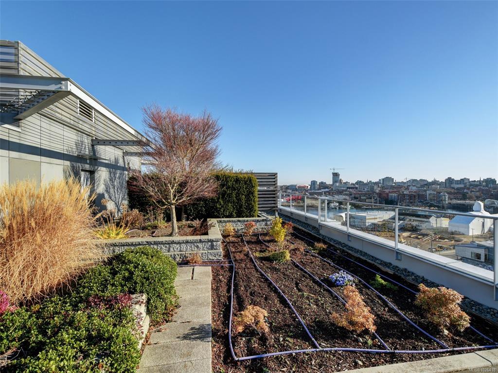 Third View of 373 Tyee Rd, Balance, Victoria, BC, V9A 0B3