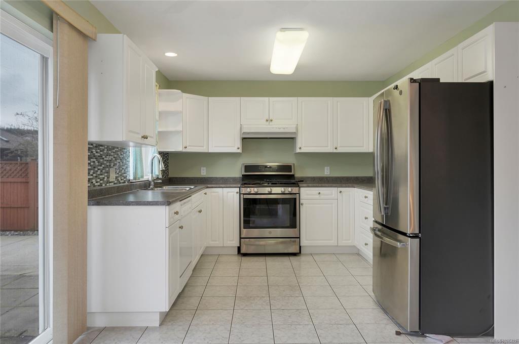 Fourth View of 185 Colorado Dr, Campbell River, BC, V9H 1N2